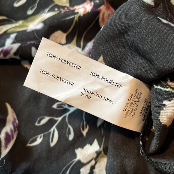 Dex Printed Tie Sleeve Top - Picture 9 of 10